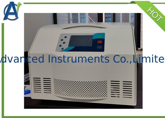 Het laboratorium centrifugeert Testmateriaal voor Water en Sediment in Ruwe olie door ASTM D4007